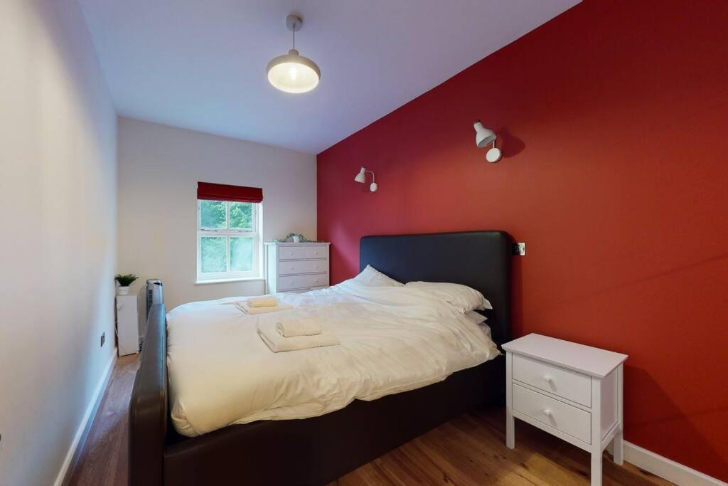 Lovely 2-Bedroom Flat Near Highgate Londra Dış mekan fotoğraf